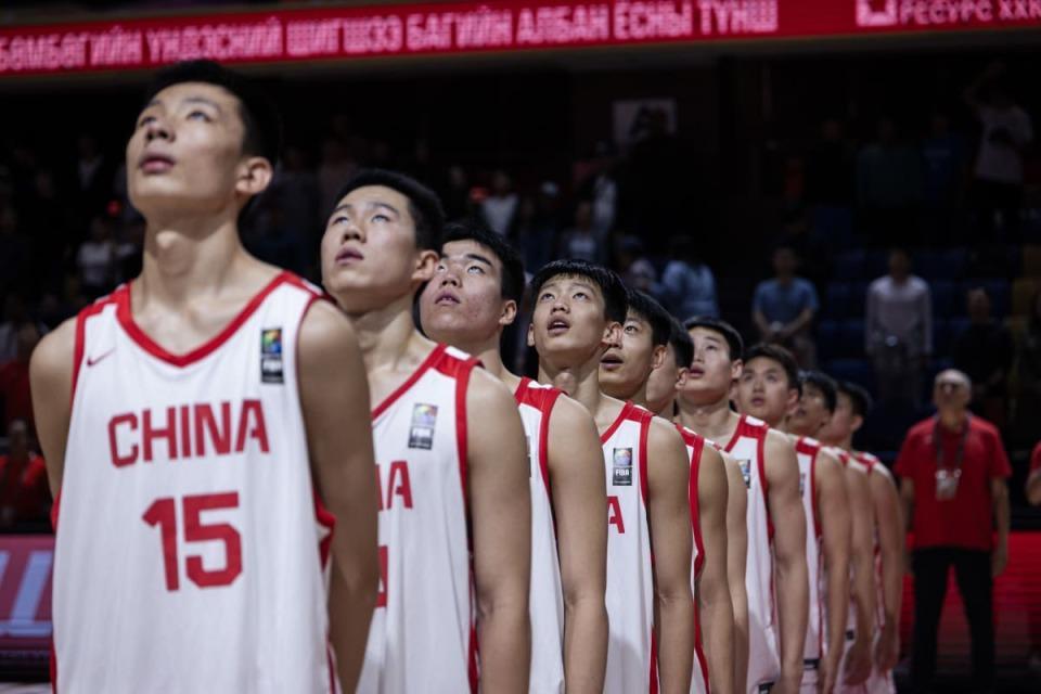 U16男篮亚洲杯:中国男篮58分狂胜蒙古 张懿赵杰27+6+5+4